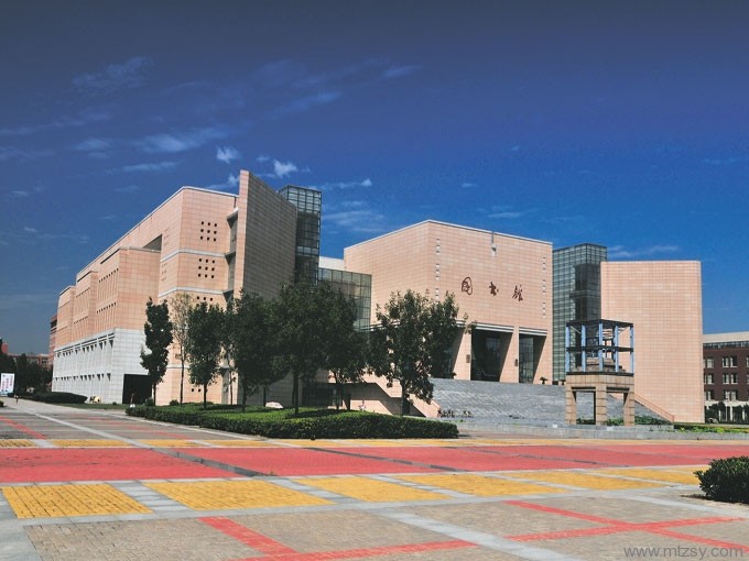 鄭州大學新校區(qū)圖書館勘察